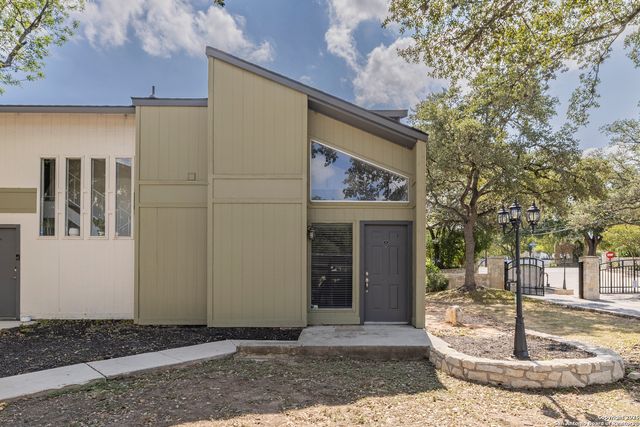 100 Lorenz Rd Apt 101, San Antonio, TX 78209