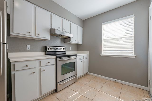 100 Lorenz Rd Apt 101, San Antonio, TX 78209