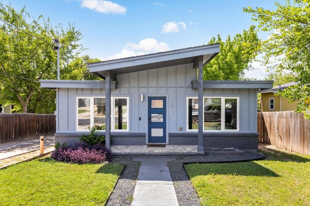 7611 Providence Ave A, Austin, TX 78752