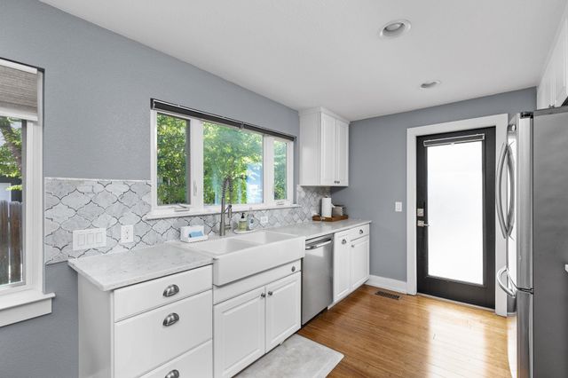 7611 Providence Ave A, Austin, TX 78752