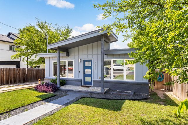 7611 Providence Ave A, Austin, TX 78752
