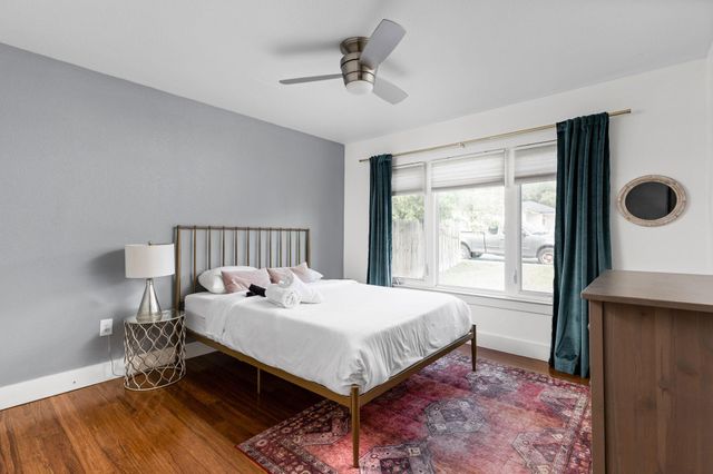 7611 Providence Ave A, Austin, TX 78752