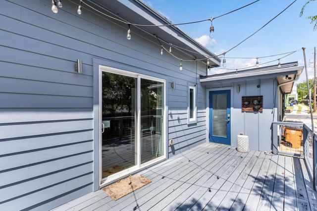 7611 Providence Ave A, Austin, TX 78752