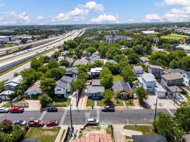 7611 Providence Ave A, Austin, TX 78752