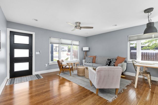 7611 Providence Ave A, Austin, TX 78752