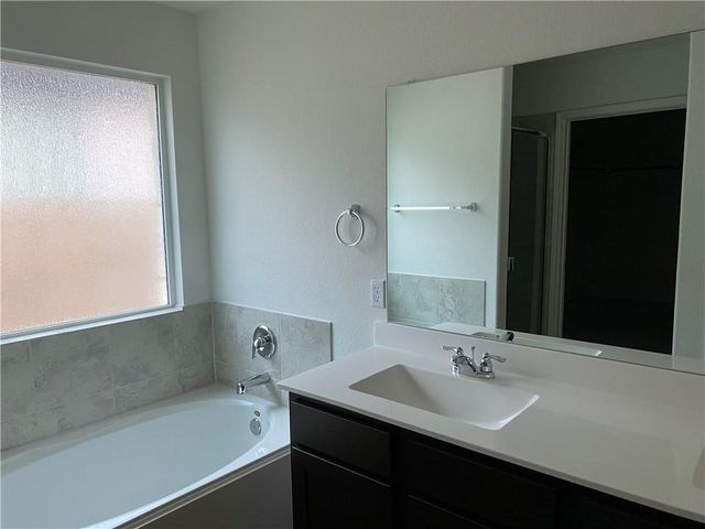 136 Akela WAY, Georgetown, TX 78626