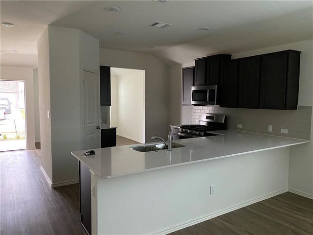 136 Akela WAY, Georgetown, TX 78626