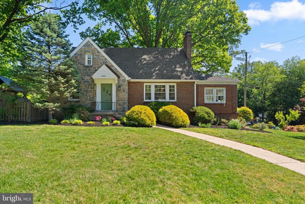 10301 CRESTMOOR DR, Silver Spring, MD 20901