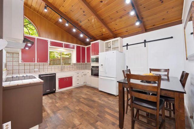 6240 Mackinaw St, Pollock Pines, CA 95726