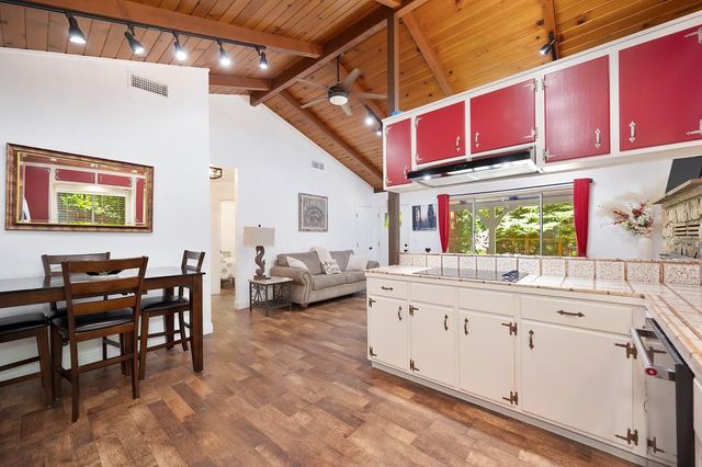 6240 Mackinaw St, Pollock Pines, CA 95726