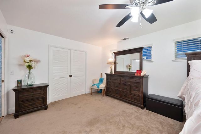 6240 Mackinaw St, Pollock Pines, CA 95726