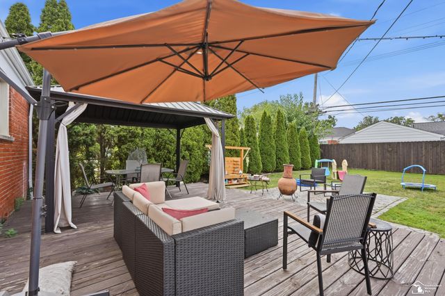 20216 Gaukler Street, St Clair Shores, MI 48080
