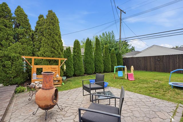 20216 Gaukler Street, St Clair Shores, MI 48080