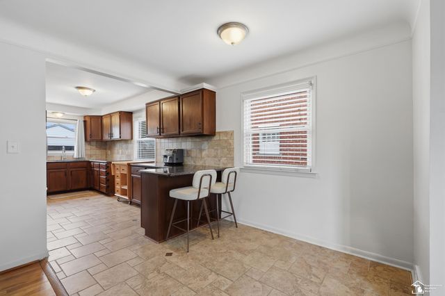20216 Gaukler Street, St Clair Shores, MI 48080
