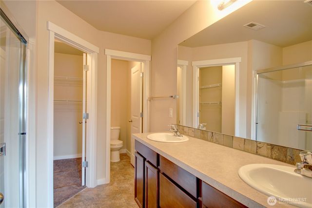 1709 Hillcrest Loop, Mount Vernon, WA 98274