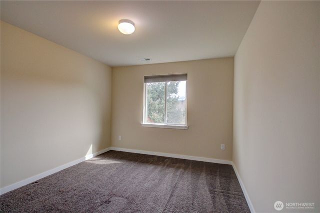 1709 Hillcrest Loop, Mount Vernon, WA 98274