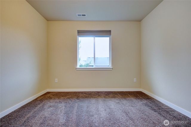 1709 Hillcrest Loop, Mount Vernon, WA 98274