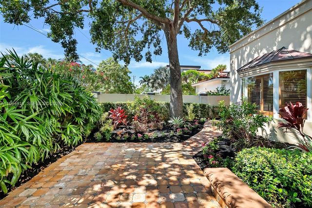 325 Bontona Ave, Fort Lauderdale, FL 33301