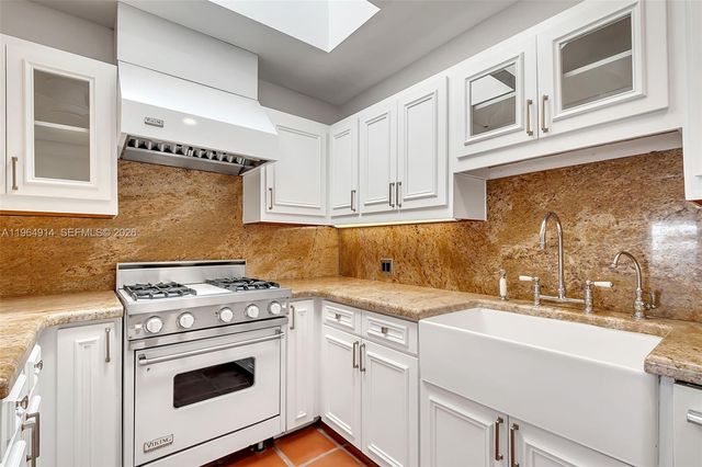 325 Bontona Ave, Fort Lauderdale, FL 33301