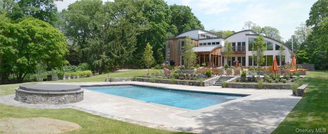 46 Locust Lane, Northport, NY 11768