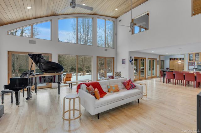 46 Locust Lane, Northport, NY 11768