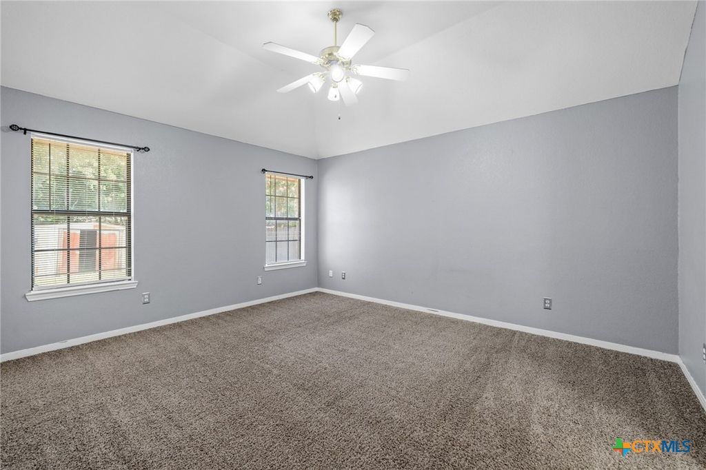 Image 14 of property listing at 4304 Teal Drive, Killeen, TX 76542