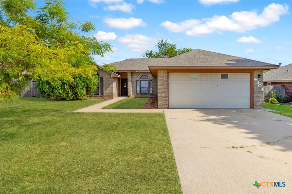 Image 2 of property listing at 4304 Teal Drive, Killeen, TX 76542