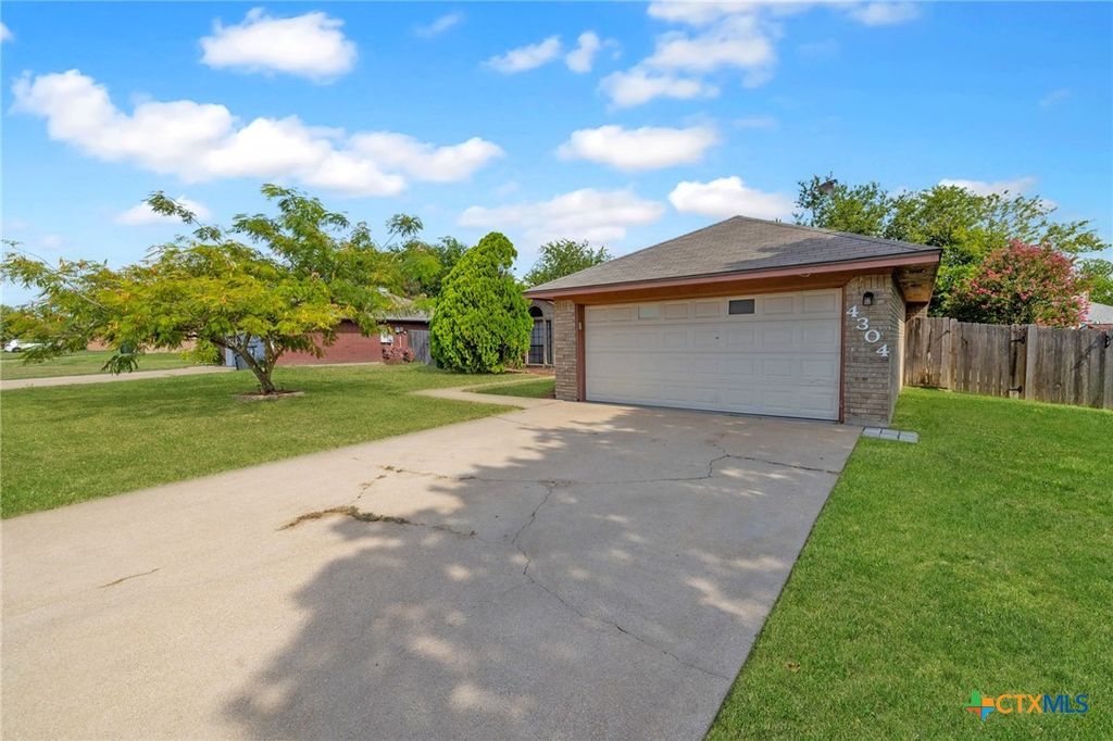 Image 4 of property listing at 4304 Teal Drive, Killeen, TX 76542