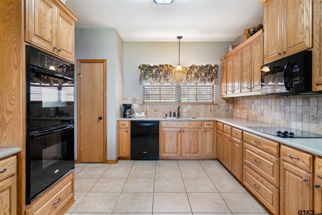 10822 CR 246 S., Tyler, TX 75705
