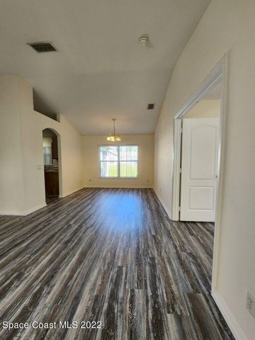 1517 Wake Forest Road NW, Palm Bay, FL 32907