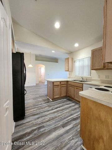 1517 Wake Forest Road NW, Palm Bay, FL 32907