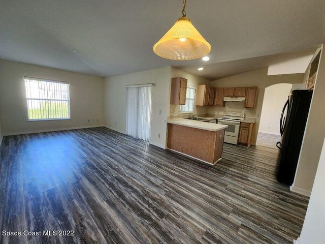 1517 Wake Forest Road NW, Palm Bay, FL 32907