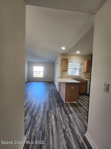 1517 Wake Forest Road NW, Palm Bay, FL 32907