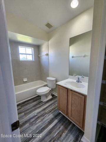 1517 Wake Forest Road NW, Palm Bay, FL 32907