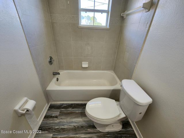 1517 Wake Forest Road NW, Palm Bay, FL 32907