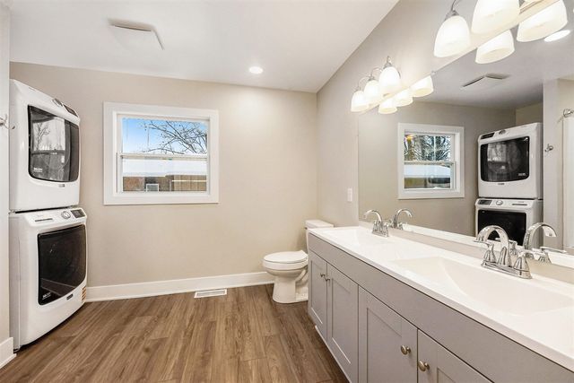 4341 Laura Avenue, Comstock Park, MI 49321