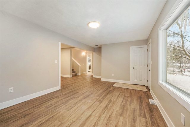 4341 Laura Avenue, Comstock Park, MI 49321