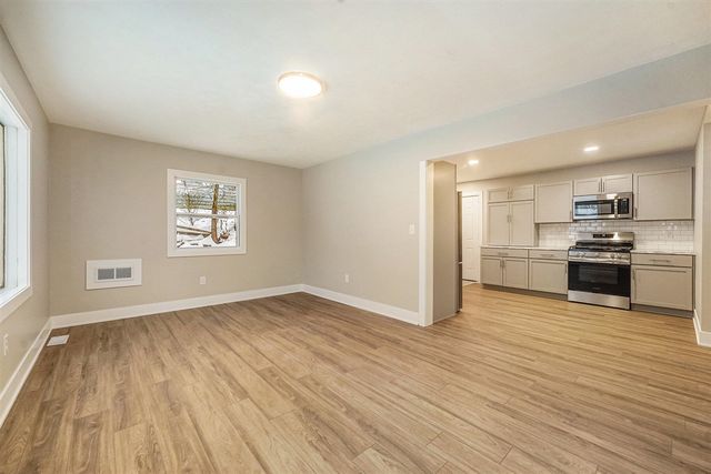 4341 Laura Avenue, Comstock Park, MI 49321