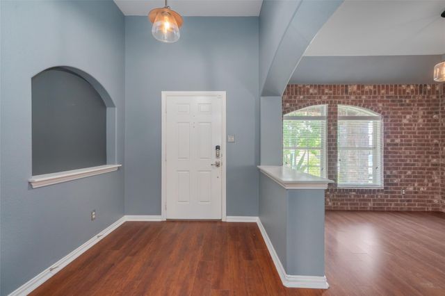 292 Strawberry Blonde DR, Buda, TX 78610