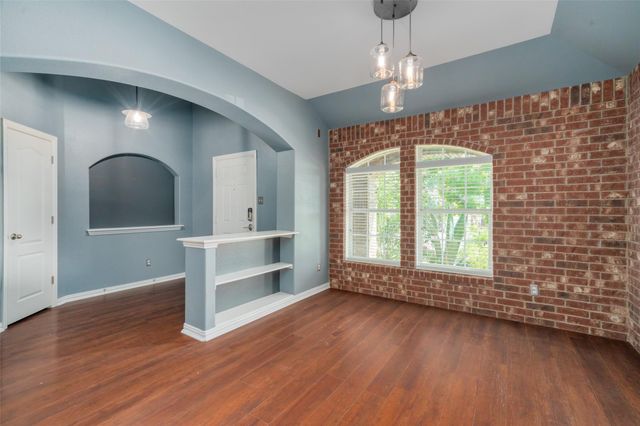 292 Strawberry Blonde DR, Buda, TX 78610
