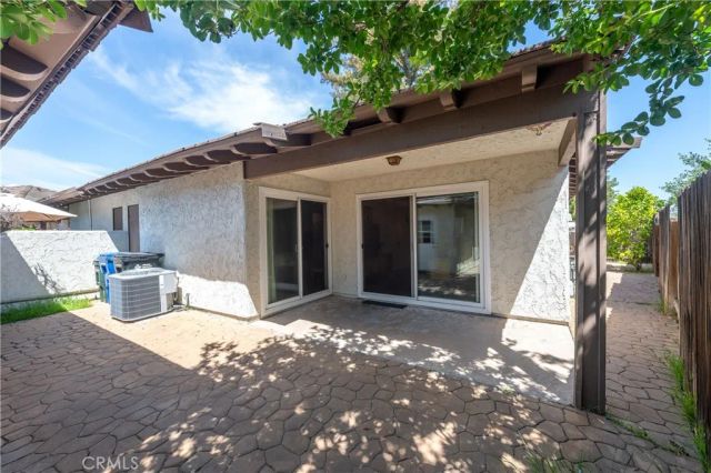1104 Glenbridge Circle, Westlake Village, CA 91361