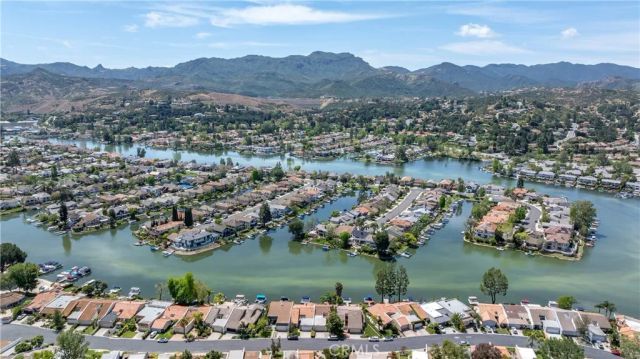 1104 Glenbridge Circle, Westlake Village, CA 91361