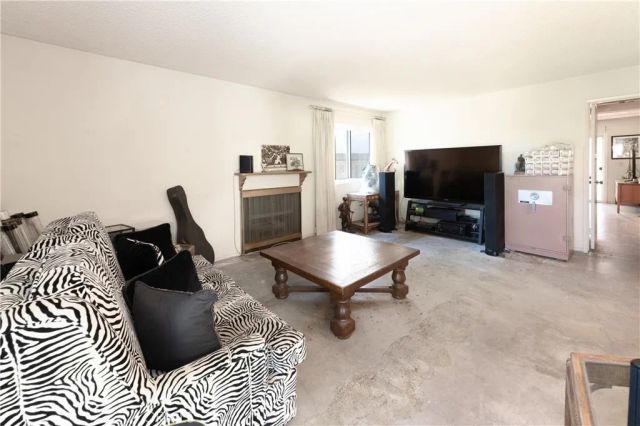 1104 Glenbridge Circle, Westlake Village, CA 91361