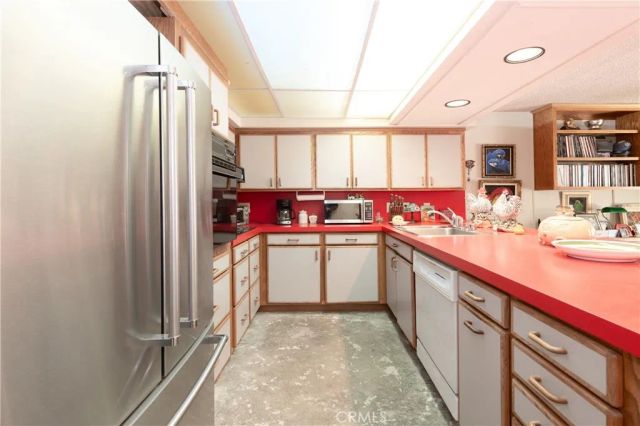 1104 Glenbridge Circle, Westlake Village, CA 91361