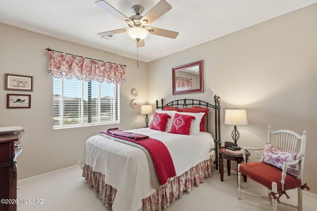 1910 W Amblemorn Drive, Green Valley, AZ 85622