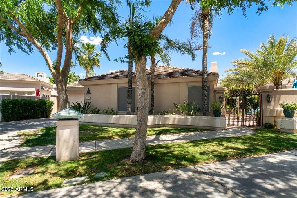 7799 E OAKSHORE Drive, Scottsdale, AZ 85258