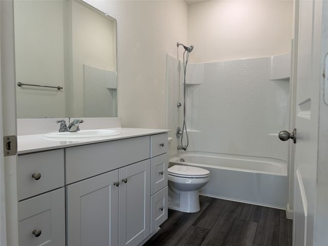 684 Crestridge Drive, Lavon, TX 75166