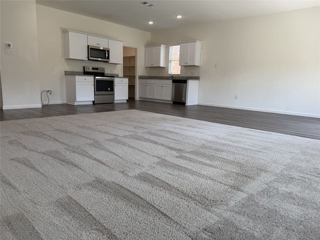 684 Crestridge Drive, Lavon, TX 75166