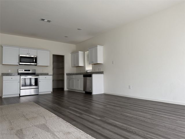 684 Crestridge Drive, Lavon, TX 75166