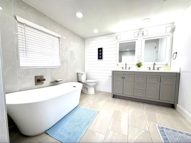 2238 CLEMATIS STREET, Sarasota, FL 34239